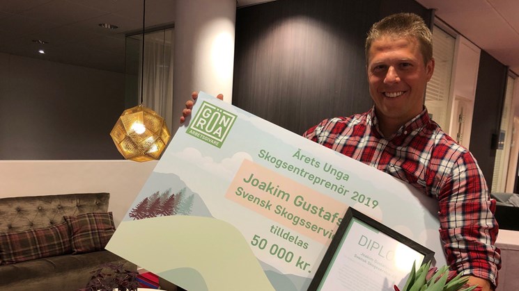 Joakim Gustafsson är Årets Unga Skogsentreprenör